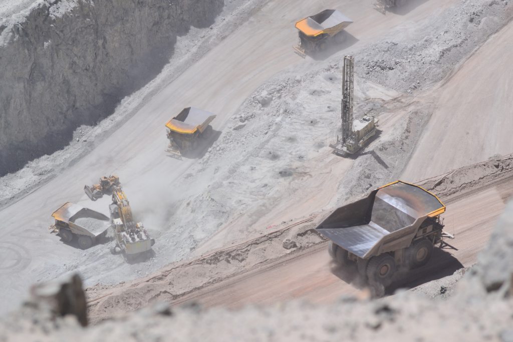 Inicia exploración histórica en proyecto de hierro, cobre, oro y ...